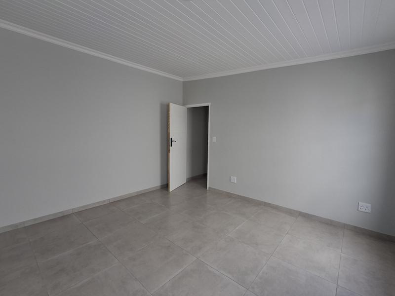 3 Bedroom Property for Sale in Britannia Bay Western Cape